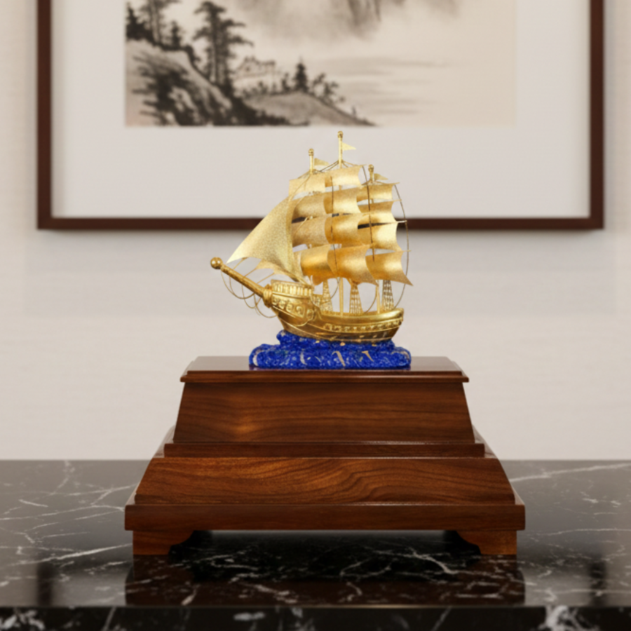 Thuyền Thuận Buồm Dát Vàng 24k - Ảnh 3